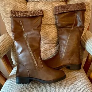 Women’s Cognac Boots, Size 8.5, NWOT, Never Worn, Smoke Free Home